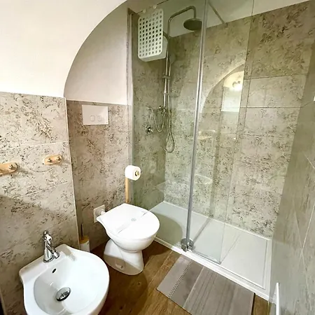 Casa L'isule 치스테르니노